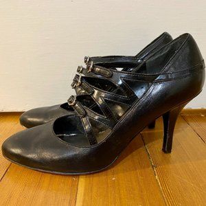 *NOT FOR SALE/SOLD* Nine West Criss Cross black pumps (Size 7 1/2)